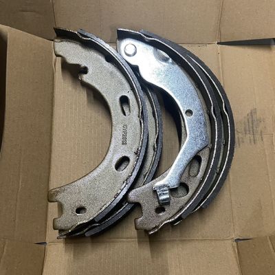 SAIC Maxus T60 Pickup Hand Brake Pads OE C00089219 C00089218 на 2016 год на рынке конкуренции